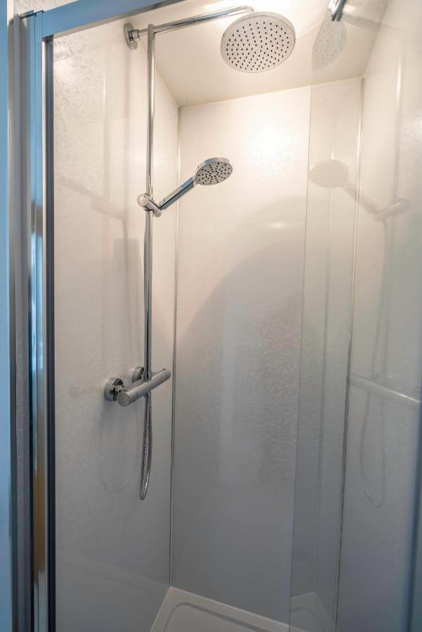 The Chaucer - Modern 3 Bed Home With Parking Close To City Centre Canterbury Esterno foto